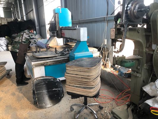 Приемлемый OEM ODM высокий офисный стул с регулируемой 2D опорой поясницы и подпочкой для ног